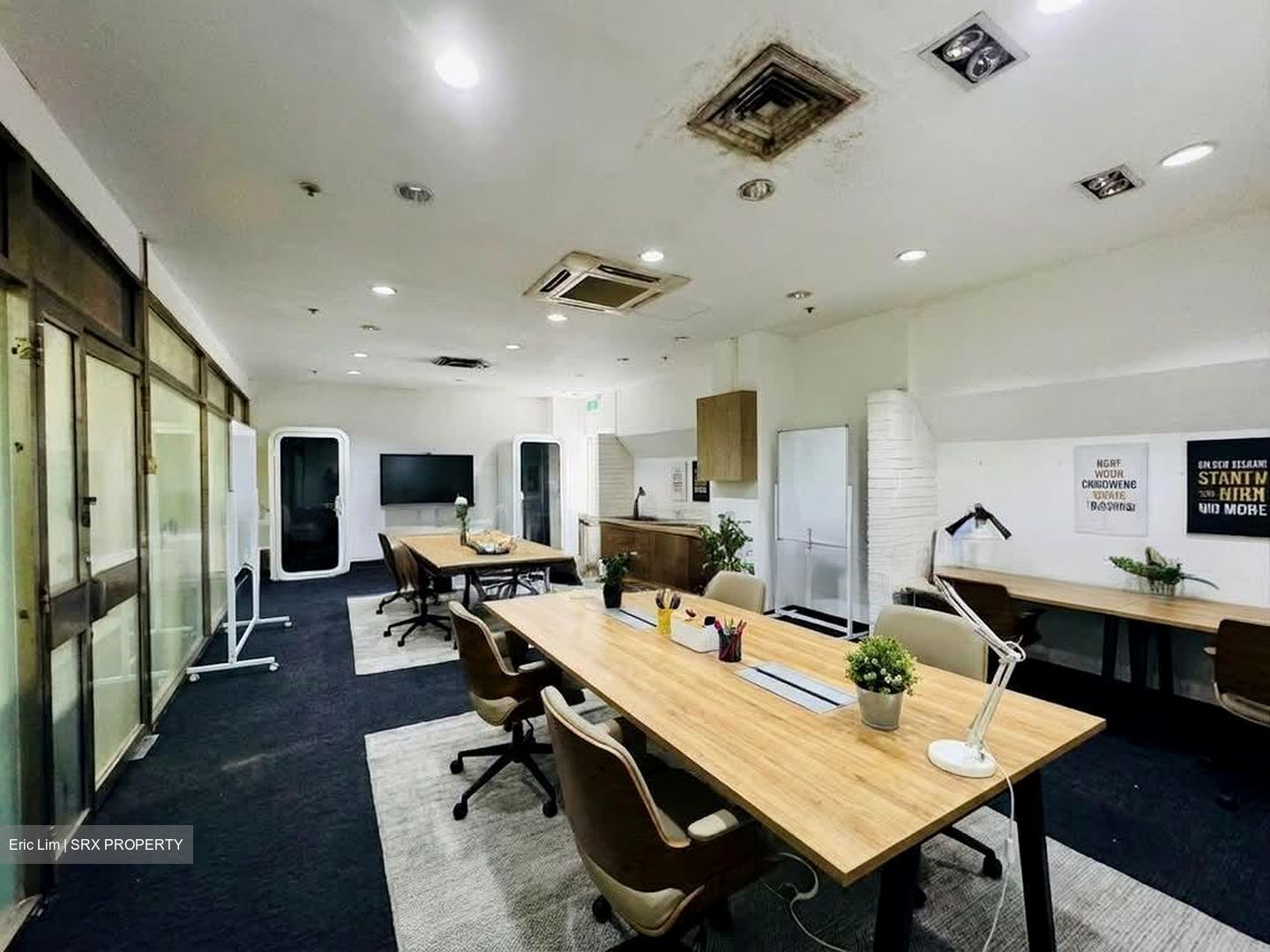 High Street Centre (D6), Office #590474291